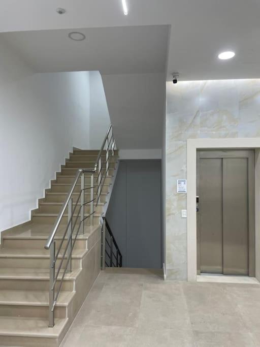 Apartament Luxury Next To Us Embassy Tirana
